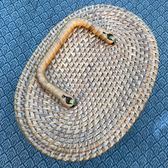 Vintage Basket Bucket Purse. Asian basket with Koi Fish Clasp from 1950’s - Picture 8 of 13